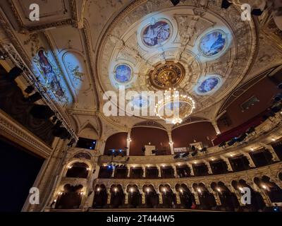 Teatro nazionale e Teatro dell'Opera nel centro di fiume Istria, Croazia, Europa. Foto Stock