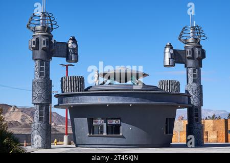 Baker, California, USA. 21 gennaio 2019. Un edificio Alien Fresh Jerky con finestre a scomparsa presso il loro negozio a Baker, California. (Immagine di credito: © Ian L. Sitren/ZUMA Press Wire) SOLO USO EDITORIALE! Non per USO commerciale! Foto Stock