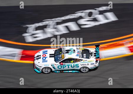 Gold Coast, Australia. 29 ottobre 2023. Chaz Mostert di Walkinshaw Andretti United naviga la chicane di turno 1-3 durante le qualifiche al Boost Mobile Gold Goast 500. Crediti: James Forrester/Alamy Live News Foto Stock