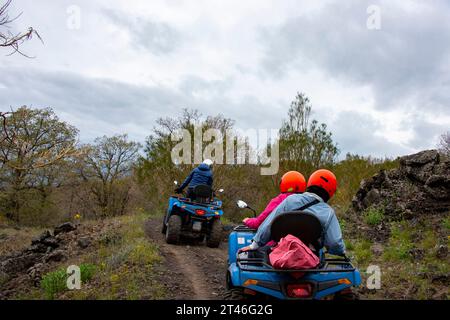 Giro in quad sull'Etna - Italia Foto Stock