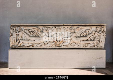 Roma, 22 agosto 2008: Sarcofago con imago clipeata Foto Stock