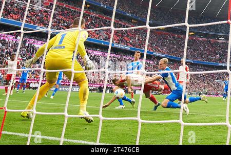 Harry Kane, FCB 9 punteggi, tira goal , Tor, Treffer, Torschuss, 8-0 in azione nella partita FC BAYERN MUENCHEN - SV DARMSTADT 98 l'8 ottobre 2023 a Monaco di Baviera, Germania. Stagione 2023/2024, 1.Bundesliga, FCB, München, giorno 9, 9.Spieltag © Peter Schatz / Alamy Live News - LE NORMATIVE DFL VIETANO QUALSIASI UTILIZZO DI FOTOGRAFIE come SEQUENZE DI IMMAGINI e/o QUASI-VIDEO - Foto Stock