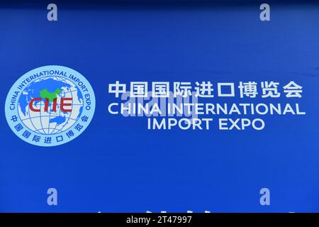 SHANGHAI, CINA - 29 OTTOBRE 2023 - Una vista generale del Centro Nazionale Congressi ed esposizioni di Shanghai, che ospita il 6° China International Imp Foto Stock