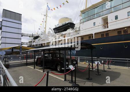 Rolls Royce vicino al Royal Yacht Britannia, Ocean Terminal, Leith Town, Edinburgh City, Scozia, REGNO UNITO Foto Stock