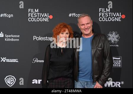 Schauspieler Heike Trinker und Klaus Nierhoff, l-r, kommt zu der Veranstaltung der Film Festival Cologne Awards *** gli attori Heike Trinker e Klaus Nierhoff, l r, partecipano all'evento Film Festival Cologne Awards. Foto Stock