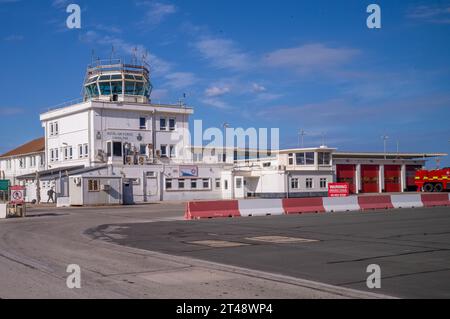 La torre di controllo dell'aeronautica militare all'aeroporto di Gibilterra Foto Stock