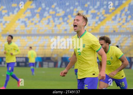 Santiago, Cile. 29 ottobre 2023. Ronald Falkoski segna il primo gol della partita durante il Brasile e l'Honduras ai Giochi panamericani di Santiago 2023. Presso l'Estadio Sausalito a Viña del Mar. Cile. Crediti: Reinaldo Reginato/FotoArena/Alamy Live News Foto Stock