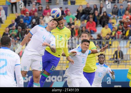 Santiago, Cile. 29 ottobre 2023. Gustavo Martins segna il secondo gol della partita durante il Brasile e l'Honduras ai Giochi panamericani di Santiago 2023. Presso l'Estadio Sausalito a Viña del Mar. Cile. Crediti: Reinaldo Reginato/FotoArena/Alamy Live News Foto Stock