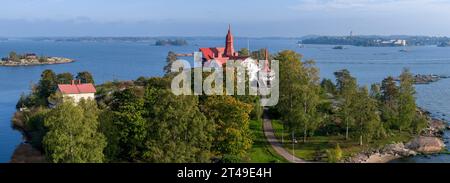 L'arcipelago urbano di Helsinki in una vista panoramica aerea Foto Stock