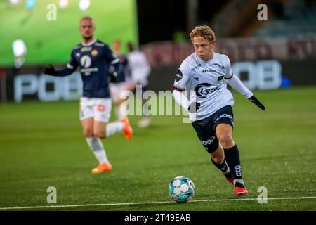 Drammen, Norvegia, 29 ottobre 2023. Sondre Auklend di Viking sul pallone nella partita Eliteserien tra Strømsgodset e Viking al Marienlyst Stadium di Drammen. Crediti: Frode Arnesen/Alamy Live News Foto Stock