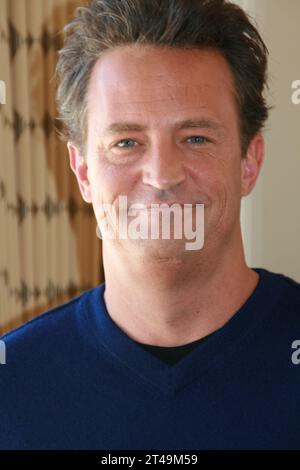 Beverly Hills, USA. 14 settembre 2012. Matthew Perry 'Go On' TV Portrait Session, 14 settembre 2012. La riproduzione da parte dei tabloid americani è assolutamente vietata. © JRC Photo Library/The Hollywood Archive (tutti i diritti riservati) file Reference # 31685 014JRC Credit: PictureLux/The Hollywood Archive/Alamy Live News Foto Stock