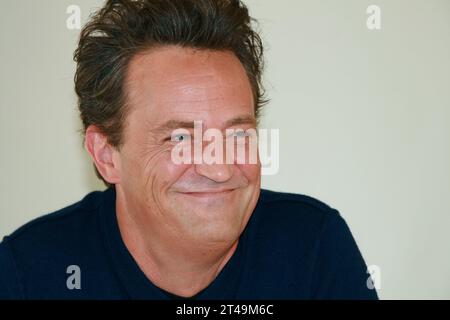 Beverly Hills, USA. 14 settembre 2012. Matthew Perry 'Go On' TV Portrait Session, 14 settembre 2012. La riproduzione da parte dei tabloid americani è assolutamente vietata. © JRC Photo Library/The Hollywood Archive (tutti i diritti riservati) file Reference # 31685 006JRC Credit: PictureLux/The Hollywood Archive/Alamy Live News Foto Stock