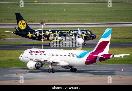 Flughafen Düsseldorf, Eurowings Flieger, Airbus A320-200, Fanbus, BVB FanAirbus, Luftverkehr DUS *** Aeroporto di Düsseldorf, aereo Eurowings, Airbus A320 200, bus FAN, BVB FanAirbus, credito DUS per il traffico aereo: Imago/Alamy Live News Foto Stock