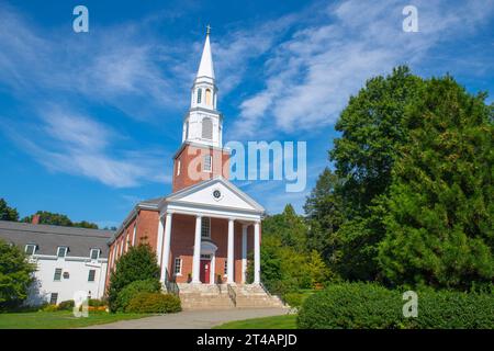 St Peter's Episcopal Church at 320 Boston Post Road nel centro storico di Weston, Massachusetts, USA. Foto Stock