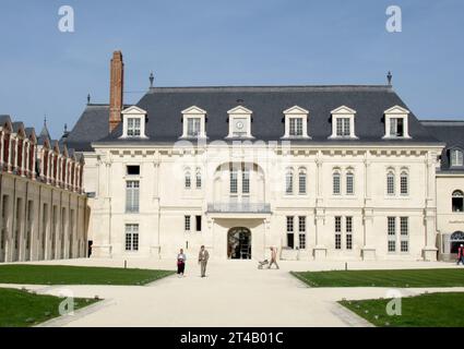 Parigi, Francia. 11 ottobre 2023. Lavori finali di finitura sulla "Cité internationale de la langue francaise". Il primo museo di lingua francese, situato nel castello di Villers-Cotterets, è previsto per l'inaugurazione il 30/10/2023. Credito: Sabine Glaubitz/dpa/Alamy Live News Foto Stock