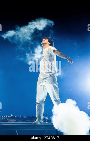 Mountain View, Stati Uniti. 28 ottobre 2023. Surf Mesa (alias Powell Aguirre) si esibisce allo Shoreline Amphitheater il 28 ottobre 2023 a Mountain View, California. Foto di Chris Tuiite/ImageSPACE/Sipa USA credito: SIPA USA/Alamy Live News Foto Stock