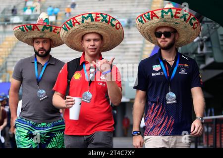 Città DEL MESSICO, Messico. 29 ottobre 2023. Tifosi, spettatori visti durante il Gran Premio di Formula 1 messicano tenutosi nel Parco Magdalena Mixhuca nell'autodromo Hernando Rodriguez, Gran Premio di Formula 1 del Messico, Gran Premio di Formula 1 del Messico nel 2023, Formel 1 a Mexiko, Gran Premio del Messico di formule 1, immagine a pagamento, copyright © Ulises CUEVAS/ATP Images (CUEVAS Ulises/ATP/SPP) credito: SPP Sport Press Photo. /Alamy Live News Foto Stock