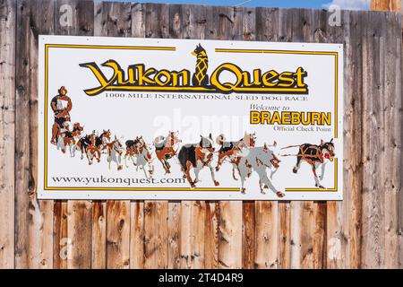 Braeburn Lodge è un roadhouse sulla Klondike Highway nel territorio canadese dello Yukon. Si trova a est del lago Braeburn. Foto Stock