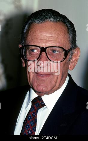 WILLIAM HOLDEN ; 1918 - 1981, attore americano ; ritratto ; giugno 1981 ; credito : Lynn McAfee / Performing Arts Images ; www.performingartsimages.com Foto Stock