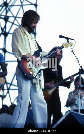 DAVE MASON; David Thomas Mason (nato il 10 maggio 1946); cantautore e chitarrista inglese di Worcester, che per primo ha trovato fama con la rock band Traffic Performing Live ; marzo 1978 ; credito: Lynn McAfee / Performing Arts Images www.performingartsimages.com Foto Stock