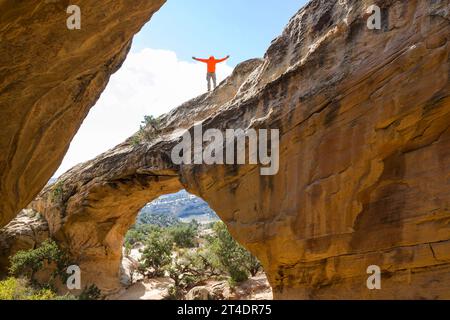 Insolito Moonshine Arch vicino a Vernal, Utah, USA. Foto Stock