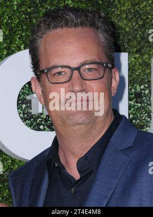 28 ottobre 2023 - Los Angeles, California - â œFriendsâ attore Matthew Perry, 54 anni, è stato trovato inattivo nella sua vasca idromassaggio a casa sua. Foto: 10 agosto 2016 - West Hollywood, California. Matthew Perry. 2016 CBS, CW, Showtime Summer TCA Party tenutosi al Pacific Design Center. (Immagine di credito: © Birdie Thompson/AdMedia via ZUMA Press Wire) SOLO USO EDITORIALE! Non per USO commerciale! Foto Stock