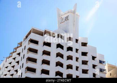 Miami Beach, Florida, esterno, hotel con ingresso frontale, Collins Avenue, insegna dell'hotel Delano South Beach, vuoto vuoto, restauro restauro pr Foto Stock