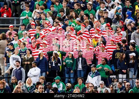 South Bend, Indiana, USA. 28 ottobre 2023. Durante le partite di football NCAA tra i Pittsburgh Panthers e i Notre Dame Fighting Irish al Notre Dame Stadium di South Bend, Indiana. Notre Dame sconfisse Pittsburgh 58-7. John Mersits/CSM/Alamy Live News Foto Stock