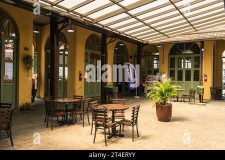 Sao Francisco do sul, Brasile - 22 agosto 2023: Vista dell'interno del mercato pubblico di São Francisco do sul, la città più antica di Santa Catarina (sud Foto Stock