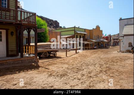 GRAN CANARIA, SPAGNA - 1 agosto 2023: Sioux City è una città di cowboy ricreata con spettacoli e popolare tra i turisti Foto Stock