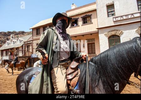 GRAN CANARIA, SPAGNA - 1 agosto 2023: Sioux City è una città di cowboy ricreata con spettacoli e popolare tra i turisti Foto Stock