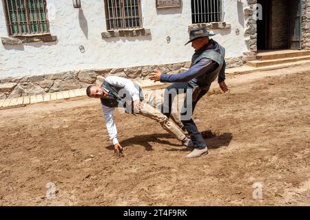 GRAN CANARIA, SPAGNA - 1 agosto 2023: Sioux City è una città di cowboy ricreata con spettacoli e popolare tra i turisti Foto Stock