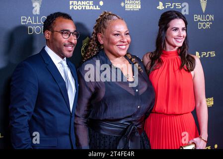 Parigi, Francia. 30 ottobre 2023. Kelly Cristina Nascimento, figlia di Pele, durante la cerimonia del Red carpet del Ballon d'Or (pallone d'oro) France Football 2023 il 30 ottobre 2023 al Theatre du Chatelet di Parigi, Francia - foto Antoine Massinon/A2M Sport Consulting/DPPI Credit: DPPI Media/Alamy Live News Foto Stock
