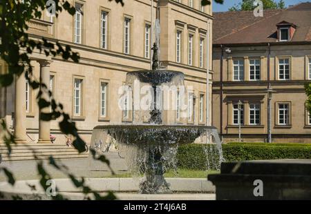 Neue Aula, Eberhard Karls Universität, Geschwister-Scholl-Platz, Tübingen, Baden-Württemberg, Deutschland *** New Assembly Hall, Eberhard Karls University, Geschwister Scholl Platz, Tübingen, Baden Württemberg, Germania Foto Stock