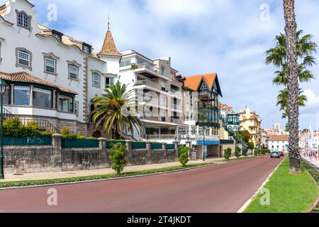 Appartamenti fronte mare, Avenue Dom Carlos, Cascias, regione di Lisbona, Portogallo Foto Stock