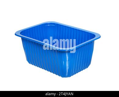 Vassoio di imballaggio in plastica per alimenti. Scatola di plastica blu isolata su bianco. Confezione del prodotto per alimenti. Foto Stock