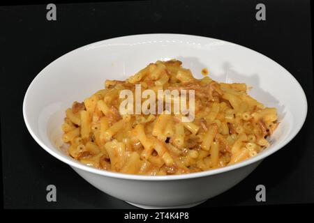 Mac e formaggio con tonno. Foto Stock