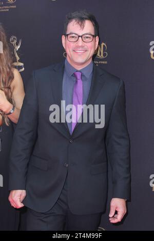 **FOTO DEL FILE** Tyler Christopher è morto. LOS ANGELES, CA - 1 MAGGIO: Tyler Christopher al 43° Annual Daytime Emmy Awards al Westin Bonaventure Hotel il 1° maggio 2016 a Los Angeles, California. Copyright: Xmpi99/MediaPunchx Credit: Imago/Alamy Live News Foto Stock