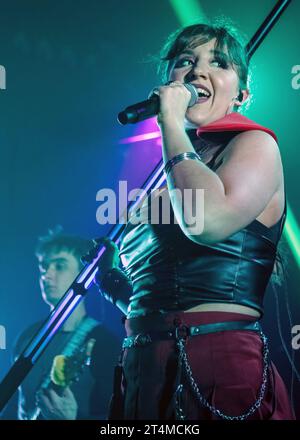 Nottingham, Regno Unito. 31 ottobre 2023, evento: The Rescue Rooms. HUNNA con il supporto di BAND OF SILVER e SICKJOY. NELLA FOTO: Avery Silvernagel (banda d'argento). Credito: Mark Dunn/Alamy Live News (da accreditare su tutte le immagini pubblicate). Foto Stock