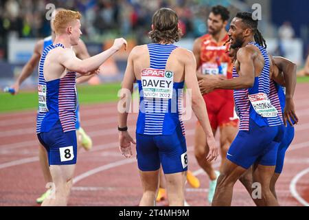 Matthew Hudson-Smith, Charlie Dobson, Lewis Davey, Alex Haydock-Wilson (Gran Bretagna). Medaglia d'oro relè 4x400. Campionati europei di Monaco 2022 Foto Stock