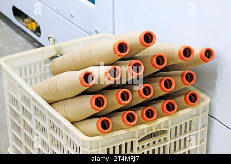 mandrini in materiale plastico rulli, primo piano della foto Foto Stock