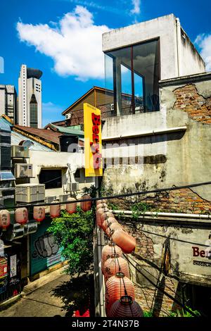 Il Kwai Chai Hong è il segreto meglio custodito dell'area di Chinatown a Kuala Lumpur, con gli edifici pre-bellici restaurati con amore, destinati ad essere il punto di riferimento turistico Foto Stock