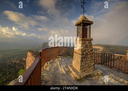 Sunrise from the Salt de la Minyona viewpoint over the Sau valley and Guilleries (Osona, Barcelona, Catalonia, Spain) Stock Photo