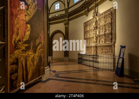 Ambulatorio della Cattedrale VIC con dipinti originali restaurati di Josep Maria Sert prima dell'incendio del 1936 (Vic, Barcellona, Catalogna, Spagna) Foto Stock