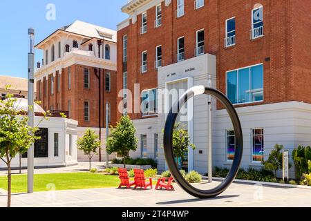 Adelaide, Australia meridionale - 28 dicembre 2022: Australian Space Discovery Centre McEwin Building con Sheridan Kiosk al lotto quattordici visto da nord Foto Stock