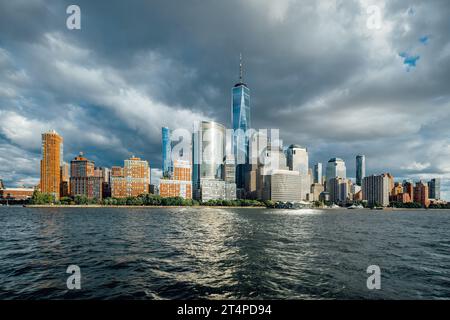 vista panoramica sullo skyline di lower manhattan, new york Foto Stock