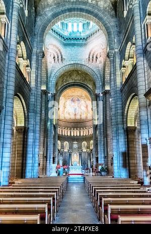 MONACO - AGOSTO 13: Interni della Cattedrale di nostra Signora Immacolata, aka Cattedrale di Monaco, simbolo della città di Monaco, aka le Rocher o la roccia Foto Stock