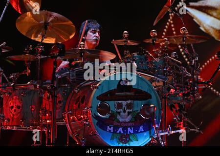 Hollywood FL, Stati Uniti. 31 ottobre 2023. Mana si esibisce durante il Mexico Lindo Y Querido Tour all'Hard Rock Live tenutosi al Seminole Hard Rock Hotel & Casino il 31 ottobre 2023 a Hollywood, Florida. Crediti: Mpi04/Media Punch/Alamy Live News Foto Stock