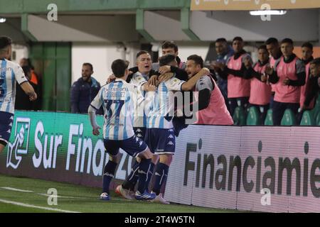 Florencio Varela, Argentina, 1 novembre 2023. Gabriel Hauche del Racing Club celebra il primo gol della sua squadra di fare il punteggio durante la partita tra Defensa y Justicia vs Racing Club. Credito: Fabideciria. Foto Stock