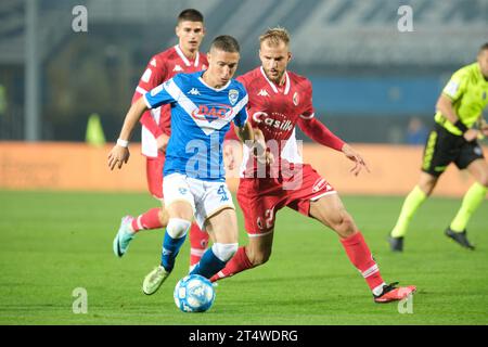 Brescia, Italia. 29 ottobre 2023. Fabrizio Paghera del Brescia calcio FC durante la partita di campionato italiano di serie B tra Brescia calcio e SSC Bari allo Stadio Mario Rigamonti il 29 ottobre 2023, Brixia, Italia. Credito: Agenzia fotografica indipendente/Alamy Live News Foto Stock